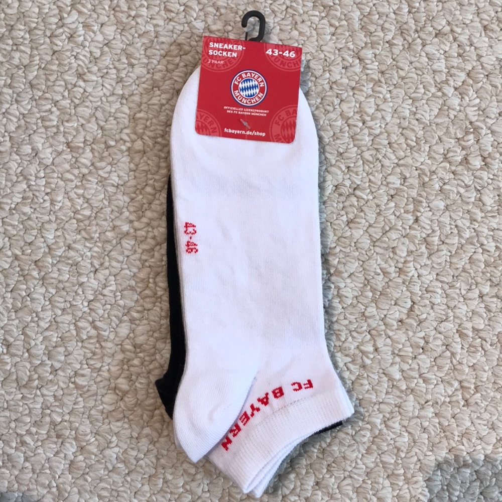 NWT Set of 3 Men’s FC Bayern Socks